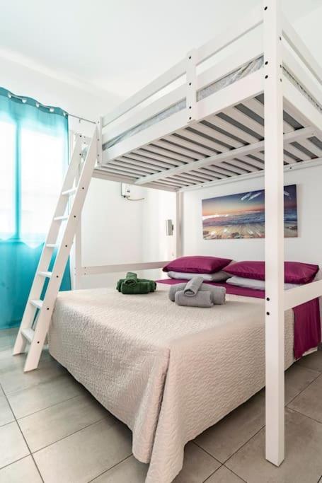 Casa Gioia Apartment Giardini Naxos Bagian luar foto